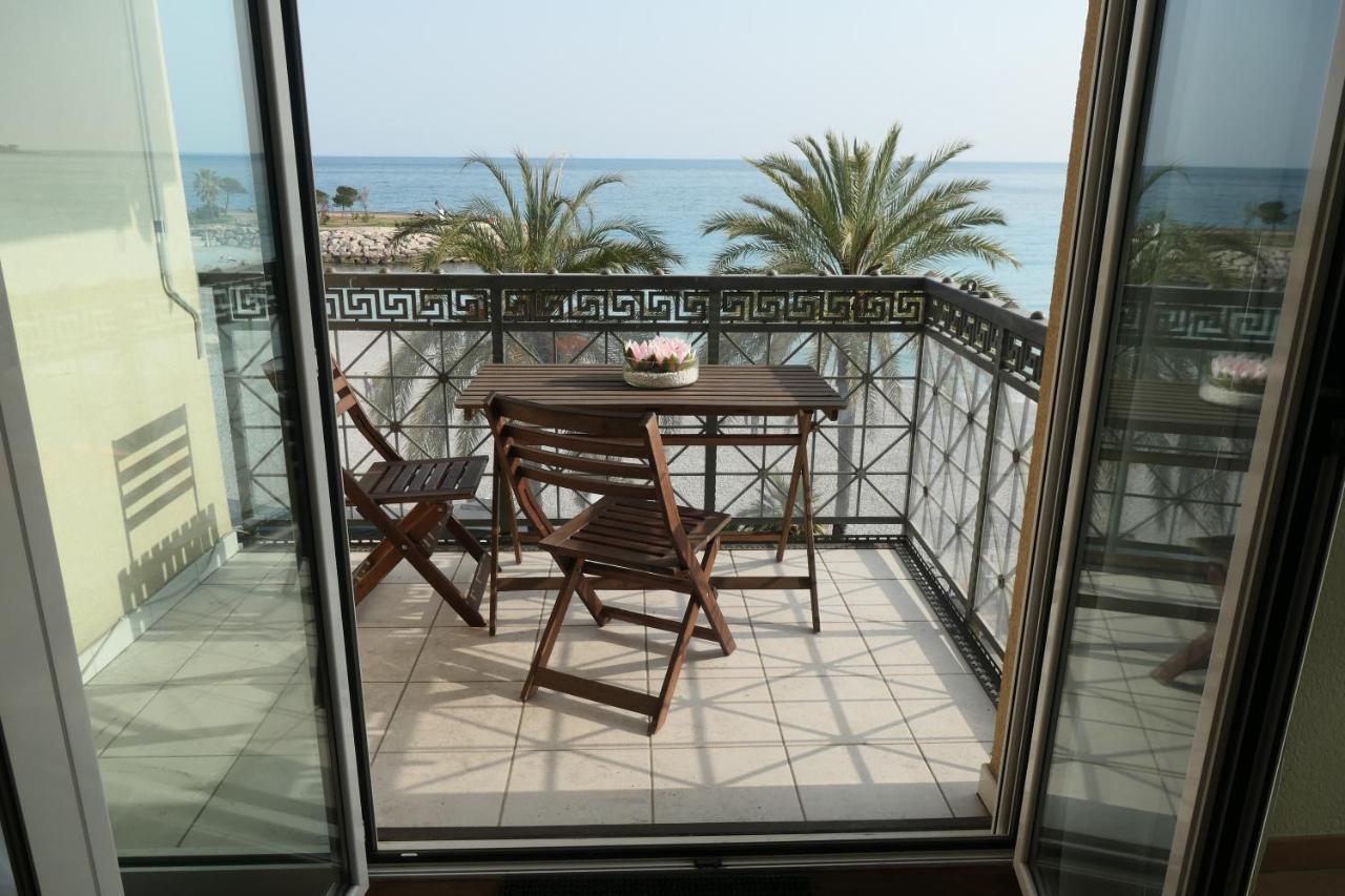 Villa Azzurra Menton Apt Luxe, Front Mer, 4Th Floor Of 5, Wifi, Tvsat, Climate Екстер'єр фото