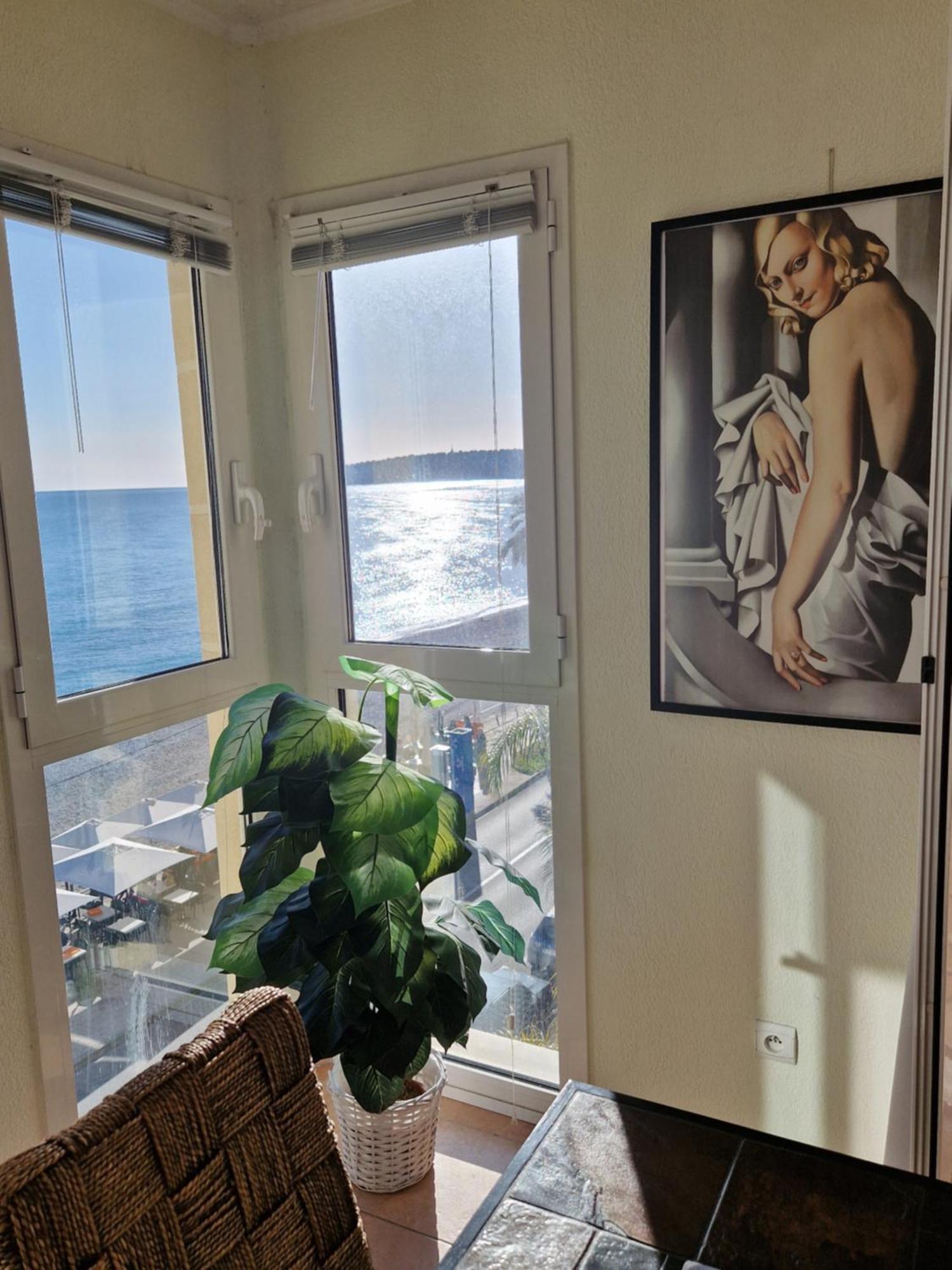 Villa Azzurra Menton Apt Luxe, Front Mer, 4Th Floor Of 5, Wifi, Tvsat, Climate Екстер'єр фото