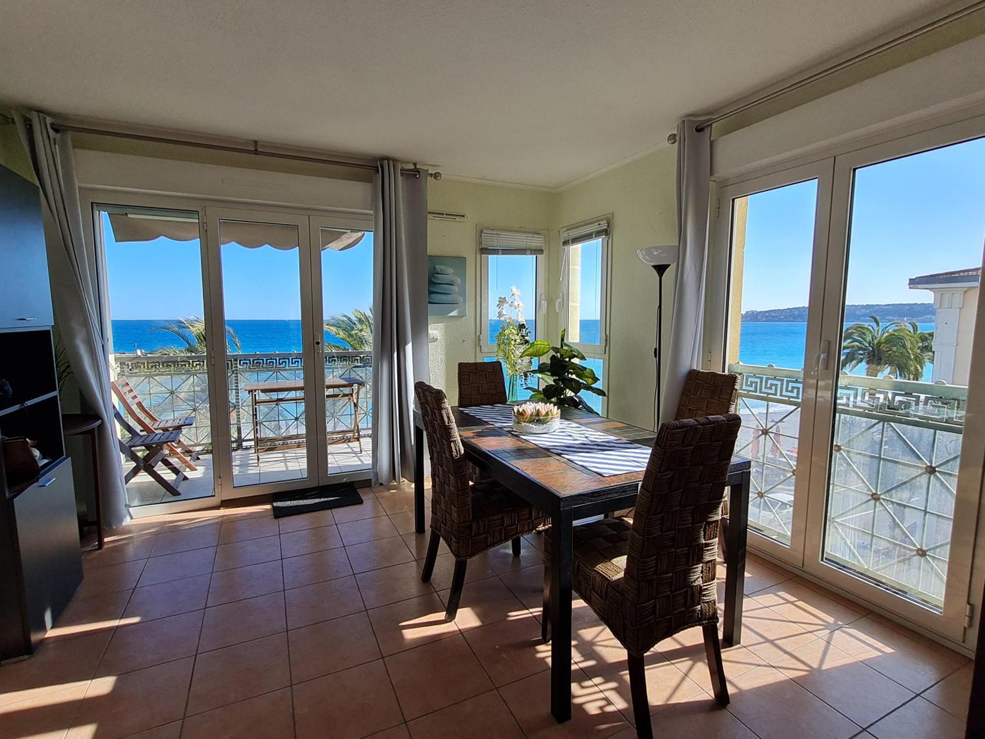 Villa Azzurra Menton Apt Luxe, Front Mer, 4Th Floor Of 5, Wifi, Tvsat, Climate Екстер'єр фото