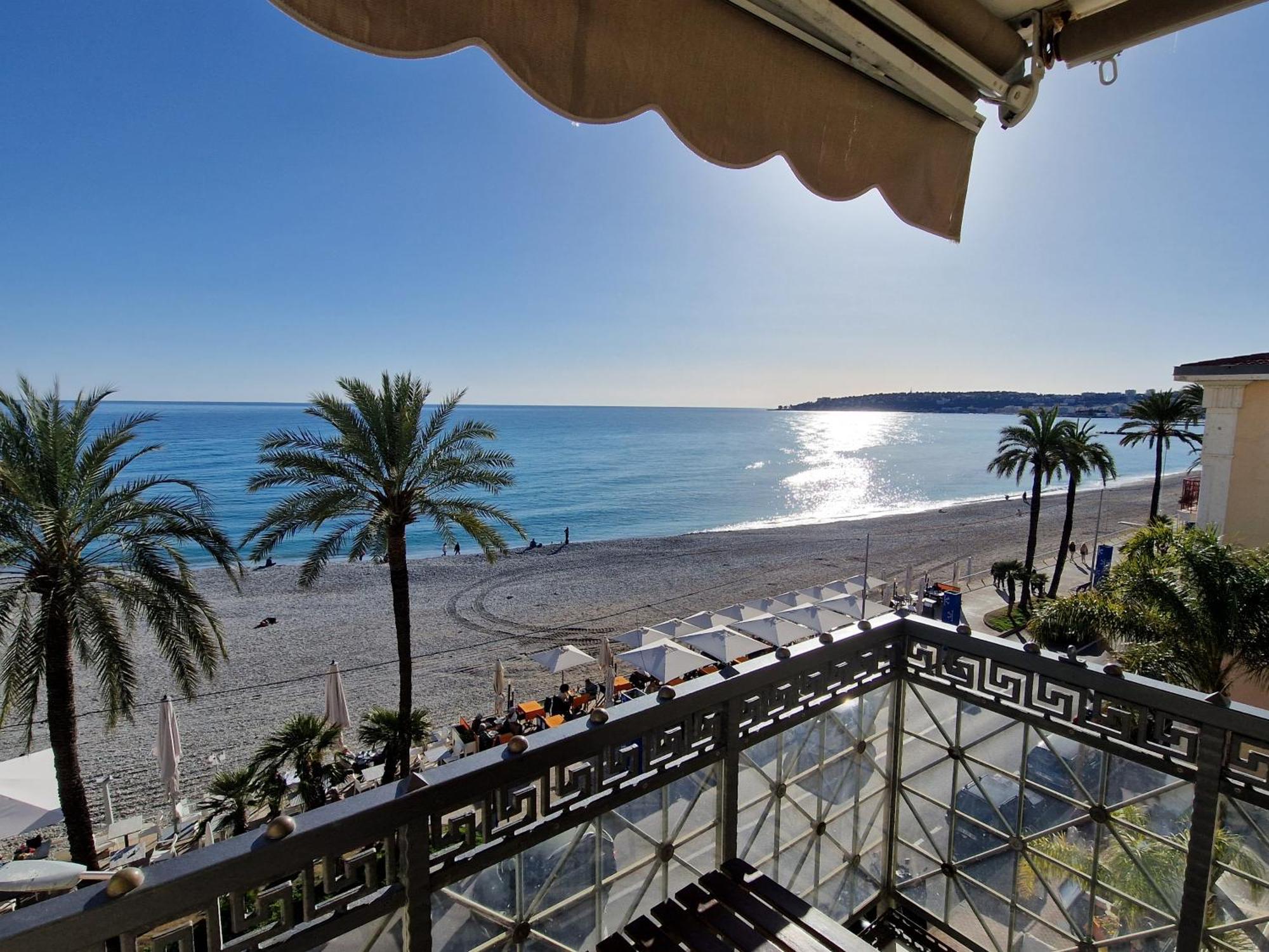 Villa Azzurra Menton Apt Luxe, Front Mer, 4Th Floor Of 5, Wifi, Tvsat, Climate Екстер'єр фото